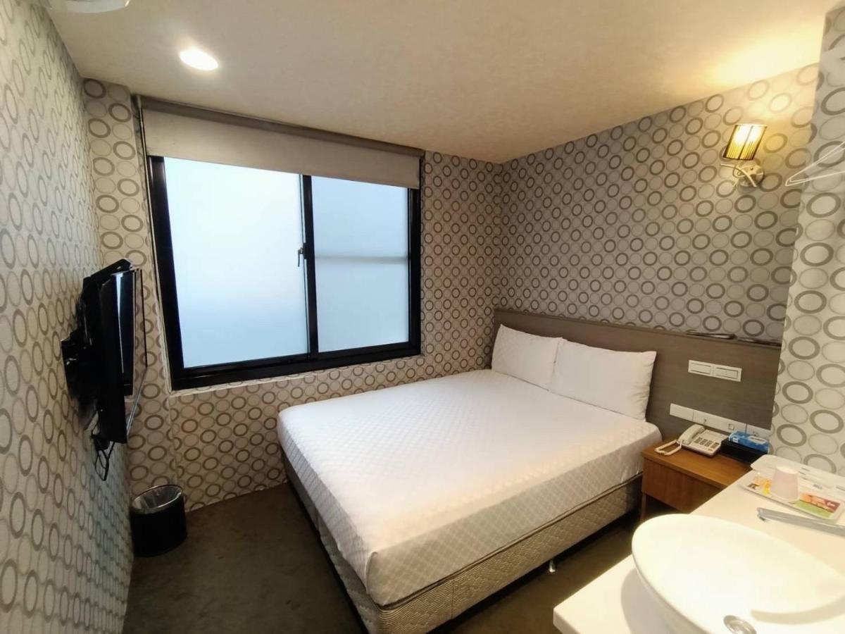 Taiwan Seven Days Boutique Hotel Tajpej Zewnętrze zdjęcie